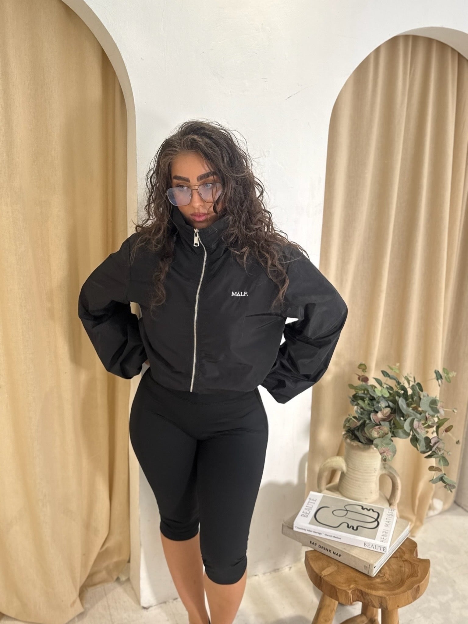 MÁLF Essential High-Waisted Capri Leggings – Black